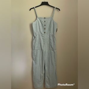 Old Navy chambray jumpsuit medium NWT